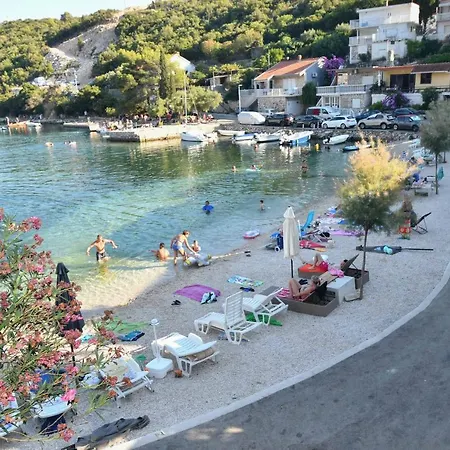 Apartmani Dora Duboka Exteriér fotografie