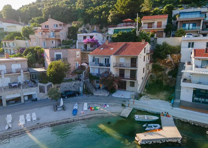 Apartmani Dora