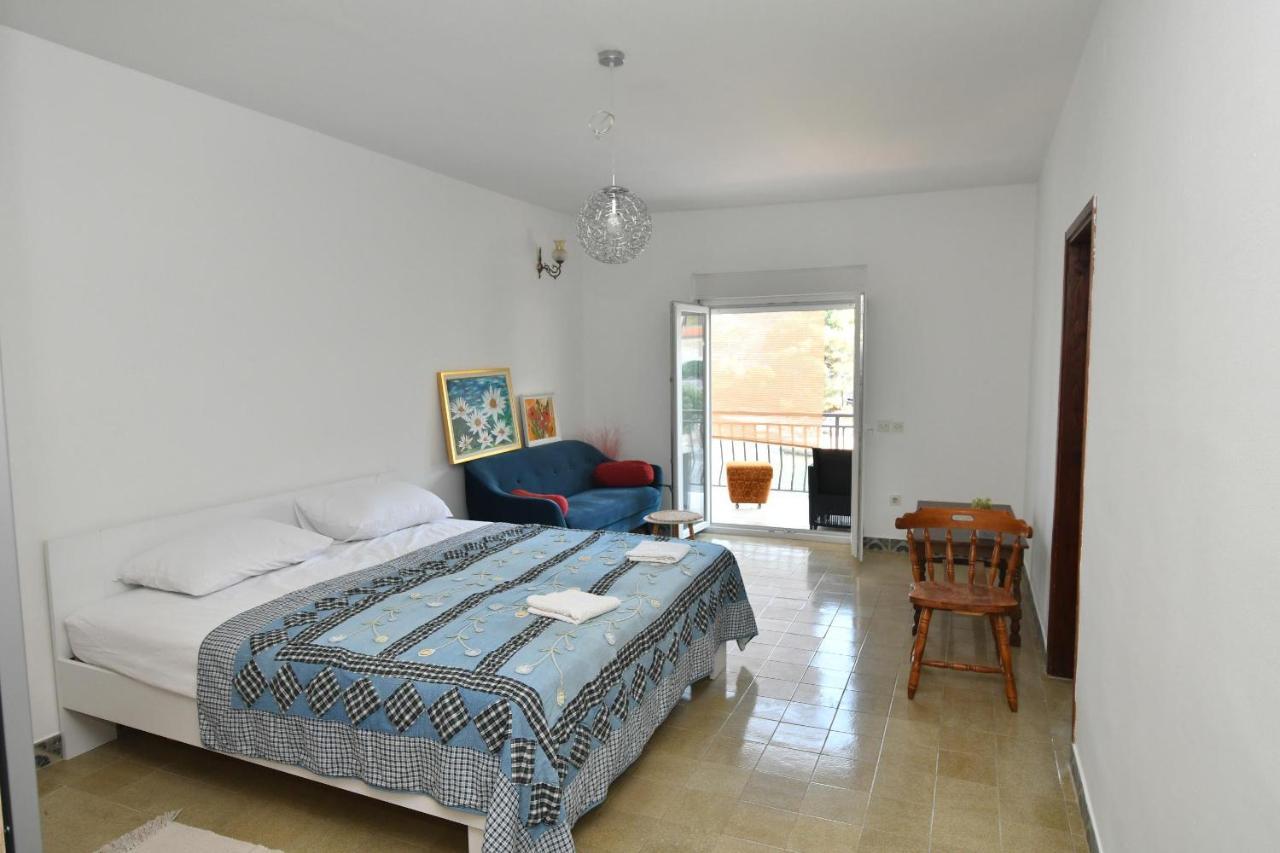 Apartment Dora Duboka